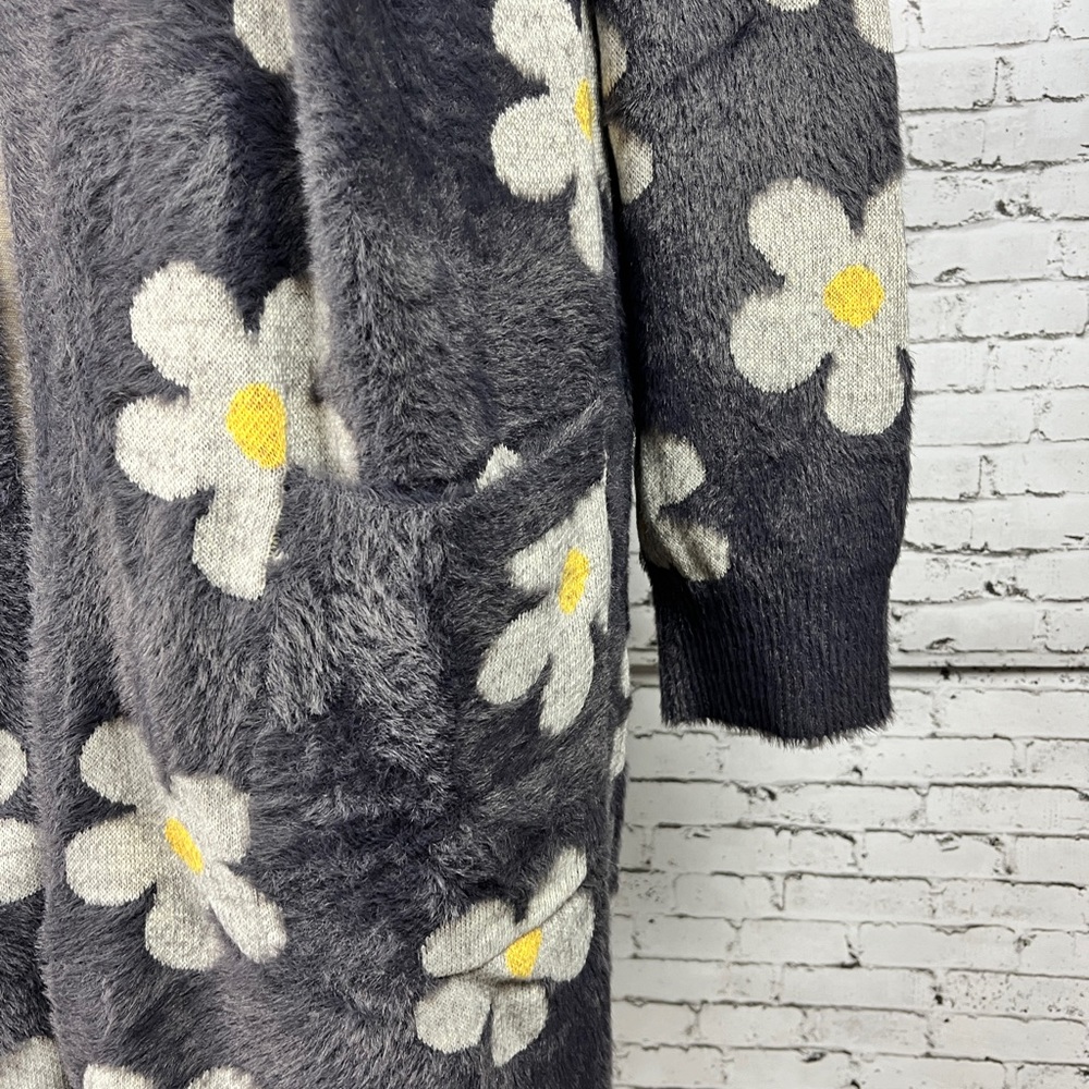Simply Southern | NWOT fuzzy dusty blue, daisies long cardigan, size L - Picture 7 of 11